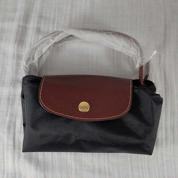 โSOLDโ Small Zippered Black Bag - New - Picture 5 of 5
